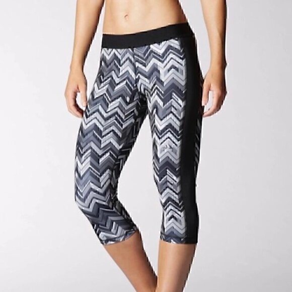 ADIDAS TechFit Printed Capri Leggings Climalite Pink Black Geo Geometric Active - Picture 3 of 14